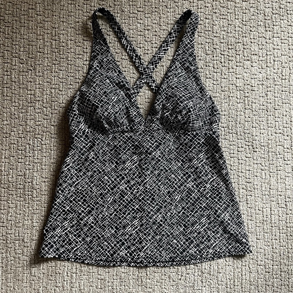 Jaclyn Smith Women's Black And White Size 12 Tankini Swim Top Padded Bra Area - Picture 5 of 14